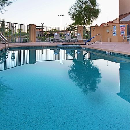 Holiday Inn & Suites Goodyear - West Phoenix Area By Ihg Ανέσεις φωτογραφία
