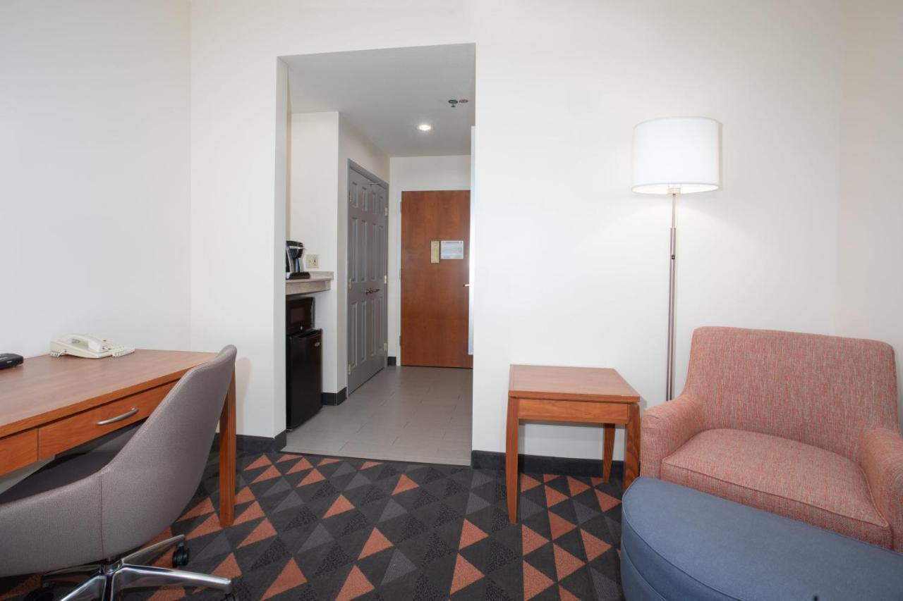 Holiday Inn & Suites Goodyear - West Phoenix Area By Ihg Εξωτερικό φωτογραφία
