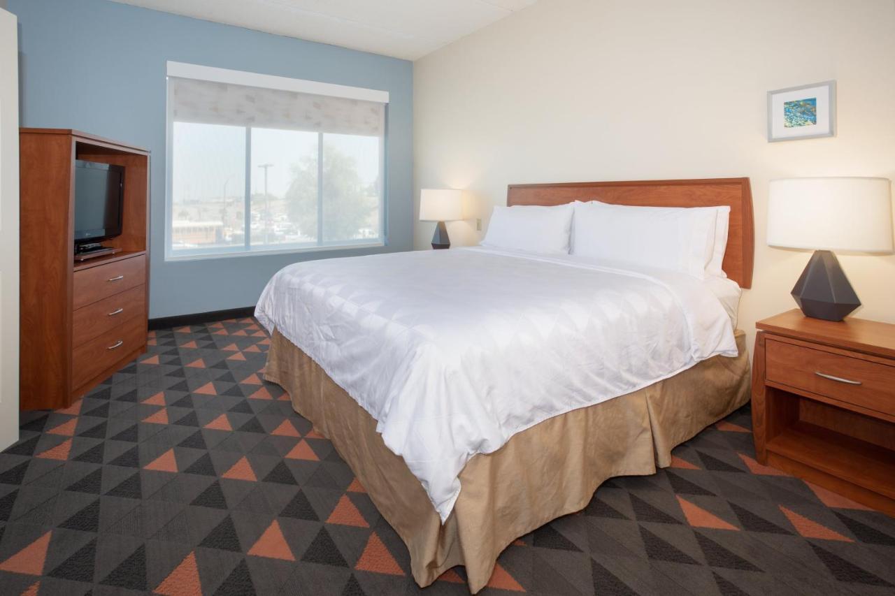 Holiday Inn & Suites Goodyear - West Phoenix Area By Ihg Εξωτερικό φωτογραφία