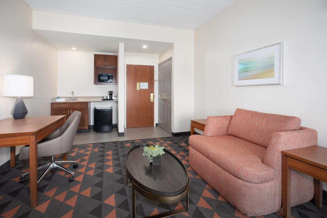 Holiday Inn & Suites Goodyear - West Phoenix Area By Ihg Εξωτερικό φωτογραφία