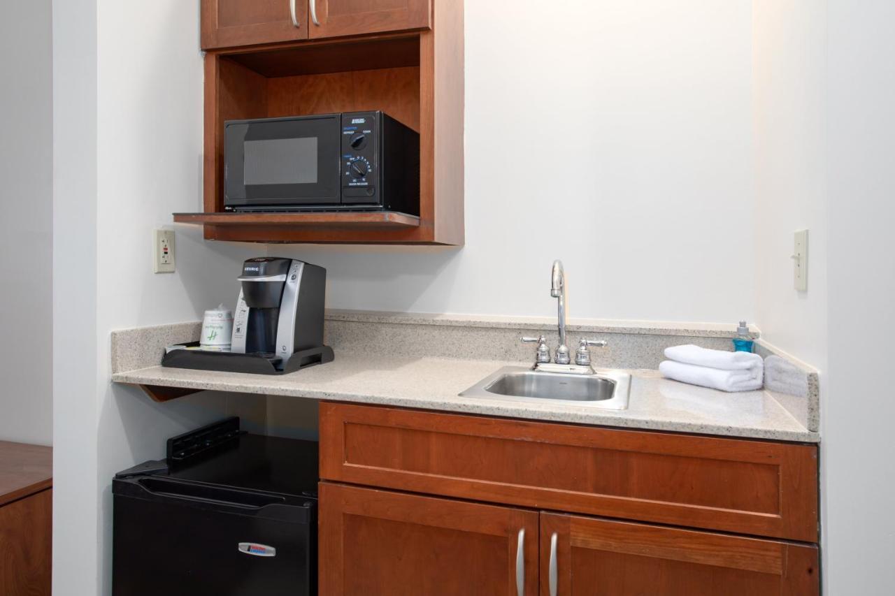Holiday Inn & Suites Goodyear - West Phoenix Area By Ihg Εξωτερικό φωτογραφία