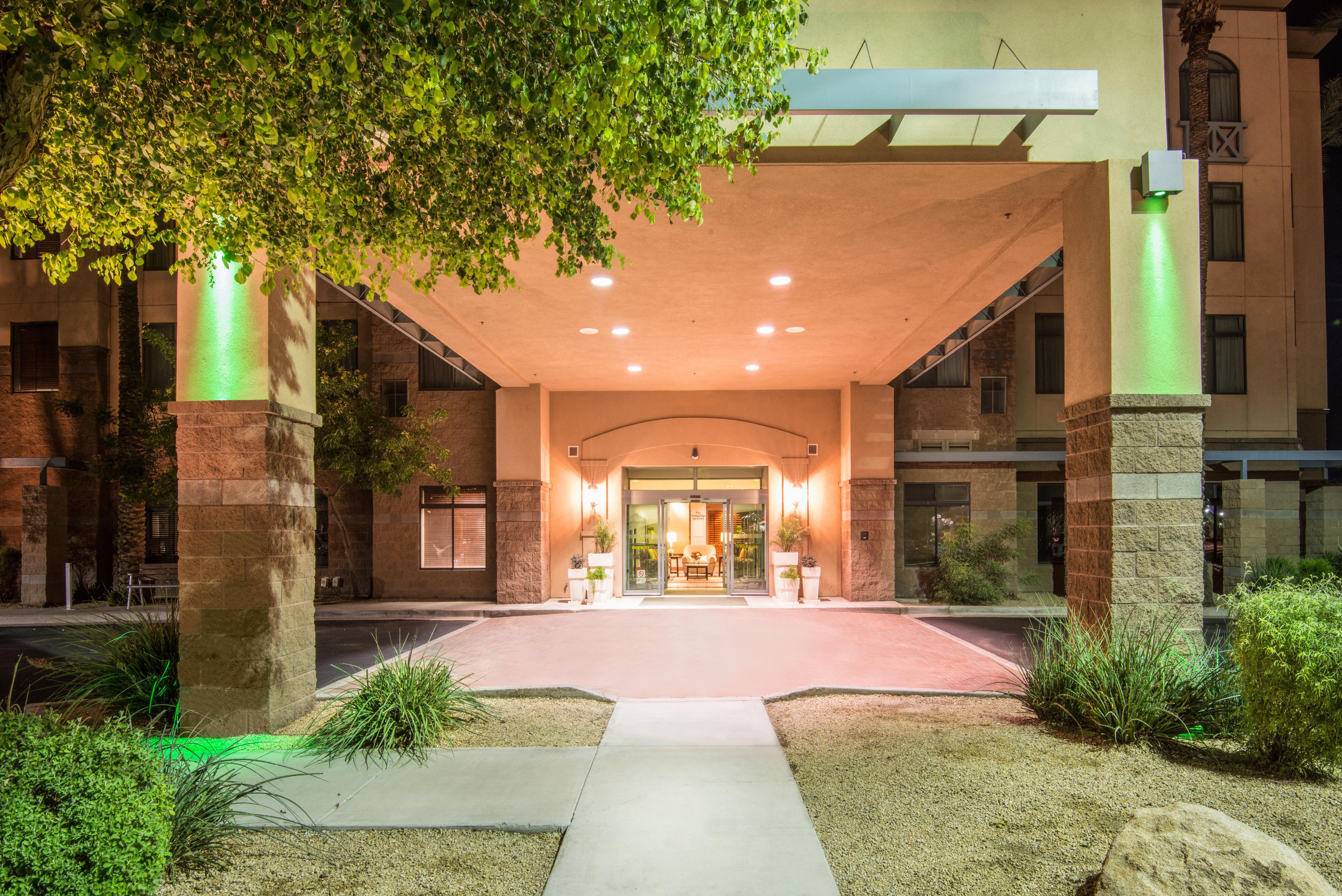 Holiday Inn & Suites Goodyear - West Phoenix Area By Ihg Εξωτερικό φωτογραφία