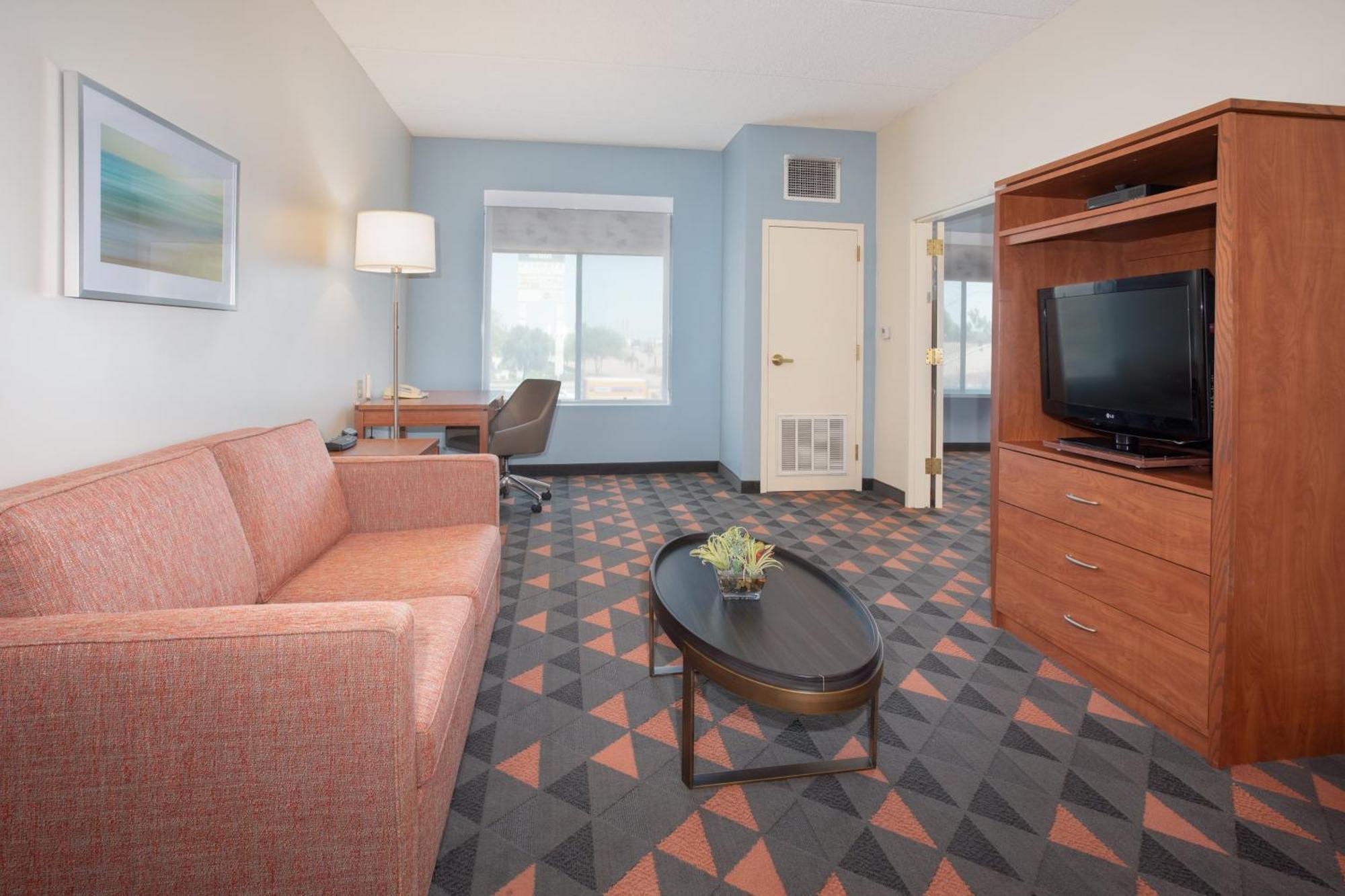 Holiday Inn & Suites Goodyear - West Phoenix Area By Ihg Εξωτερικό φωτογραφία